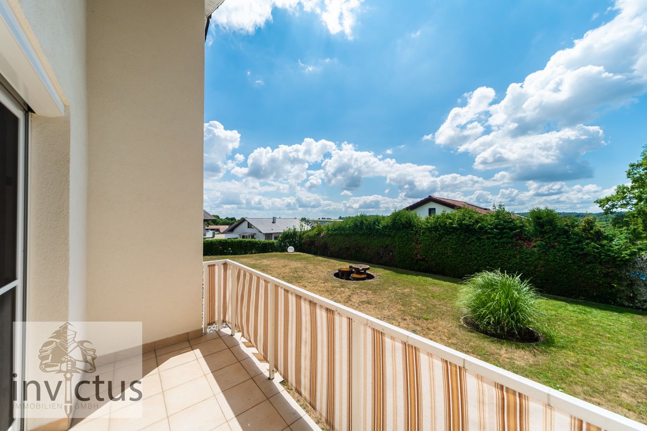 Balkon vom Schlaf- Gäastezimmerzimmer