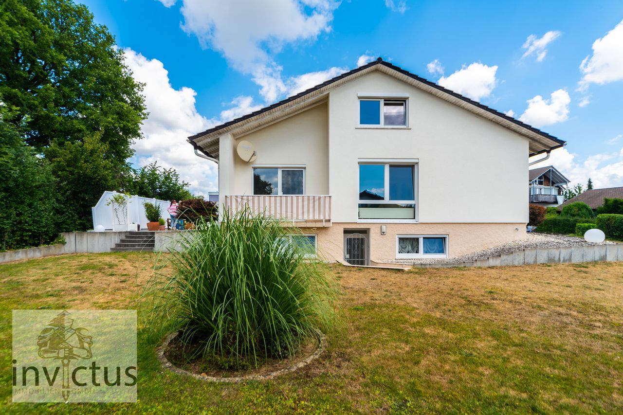 Garten + Ansicht Haus