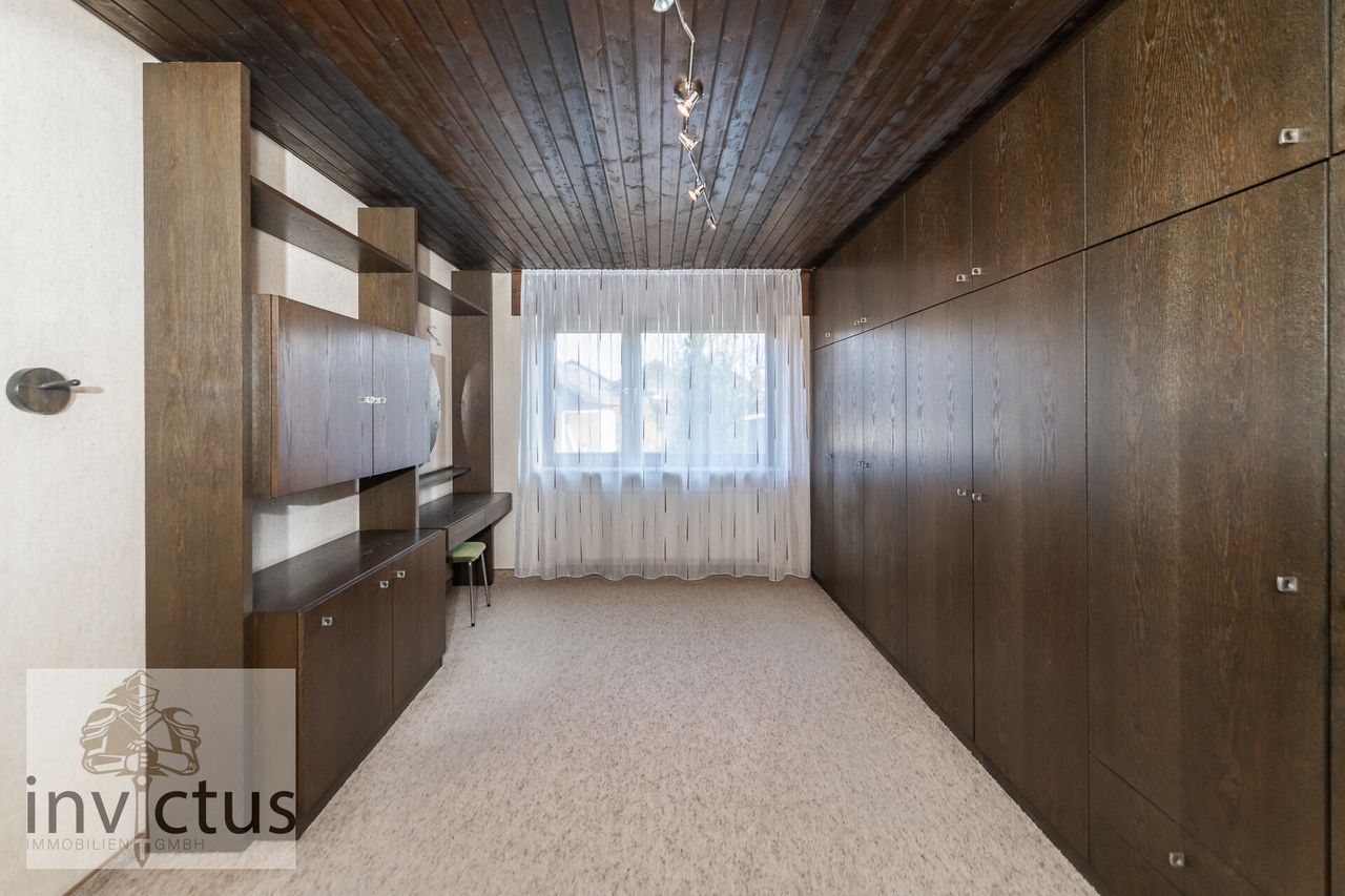 Ankleidezimmer im EG