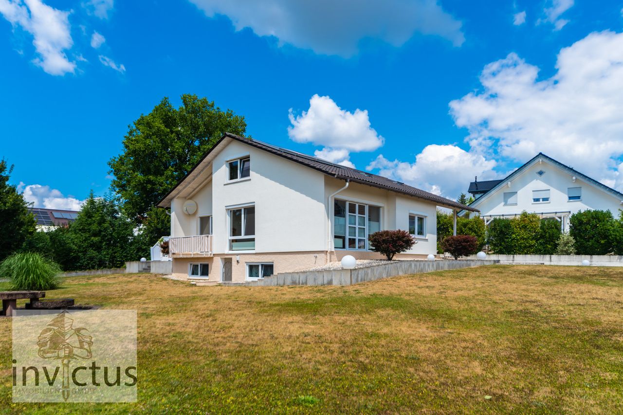 Garten + Ansicht Haus