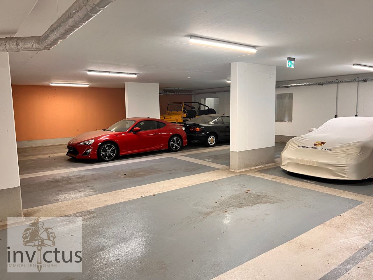 Bild Stellplatz + Garage