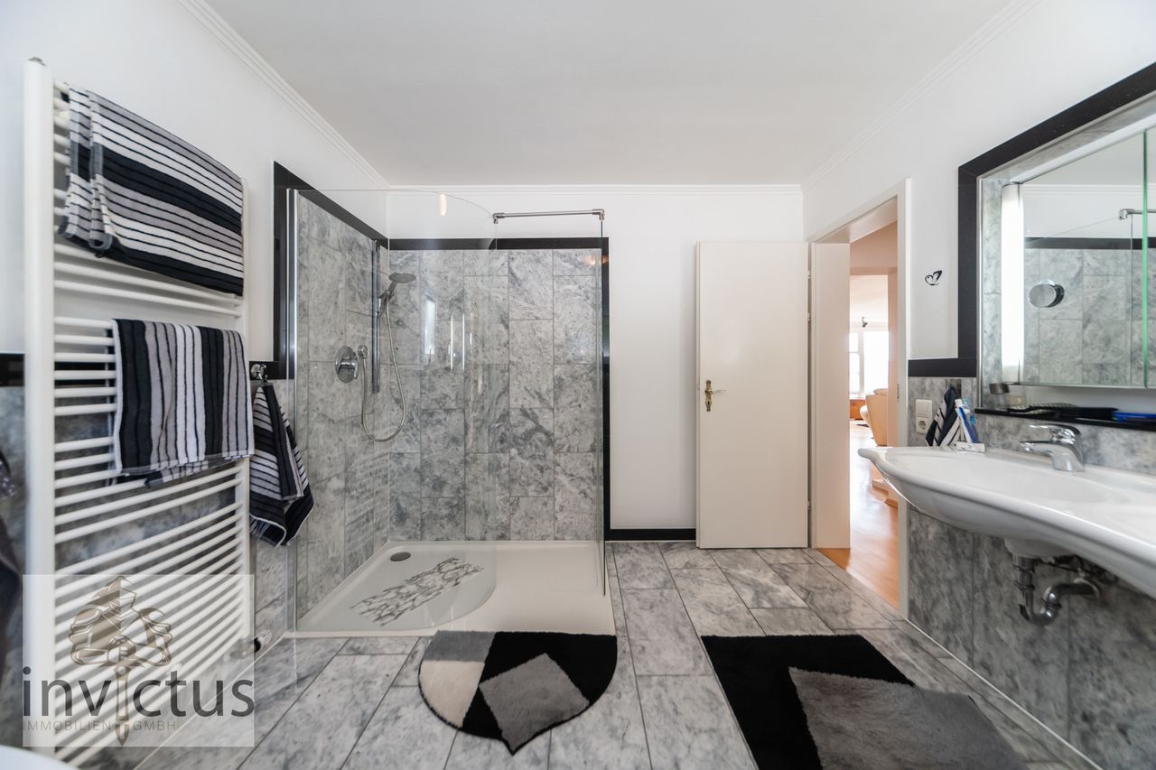 Badezimmer im EG