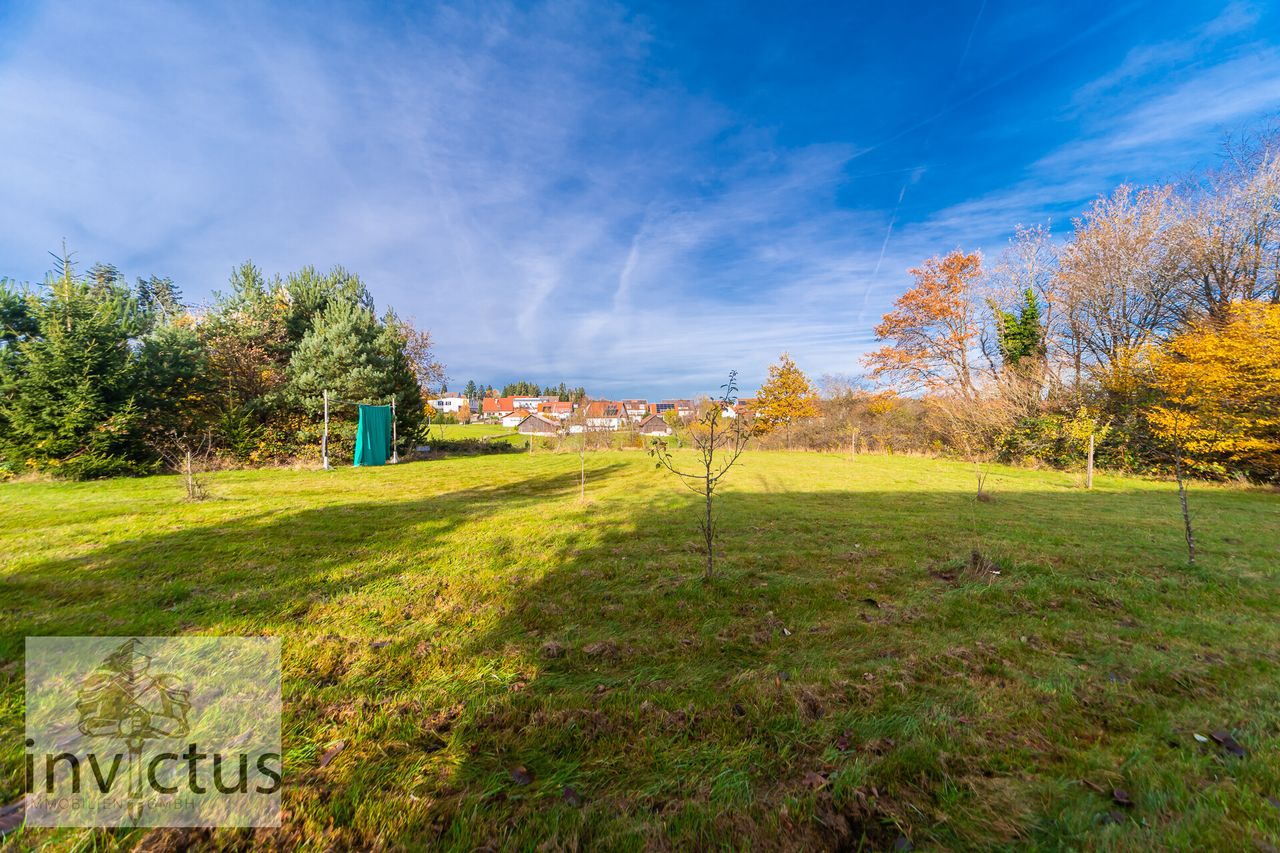 Aussenbereich + Grundstück