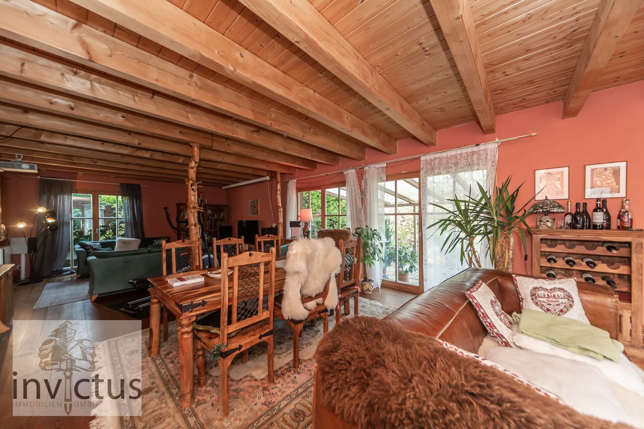 Wohn-/Ess-/Kaminzimme