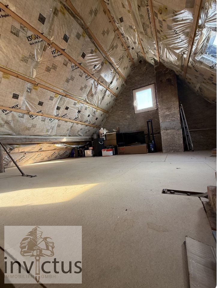 Spitzboden Maisonettewohnun